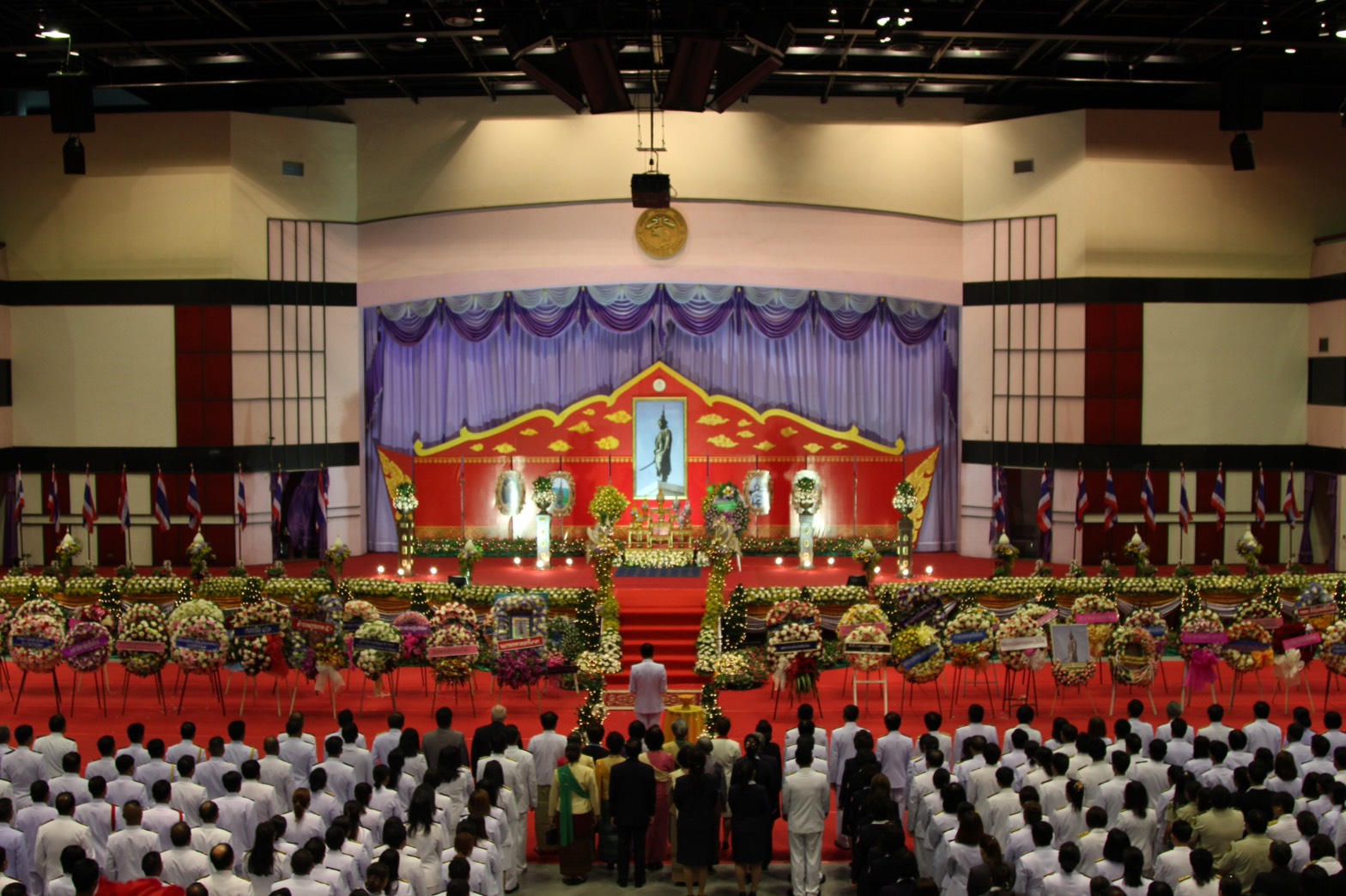 จังหวัดเชียงใหม่ ประกอบพิธีวางพวงมาลาถวายราชสักการะวันสมเด็จพระนารายณ์มหาราช ประจำปี 2559