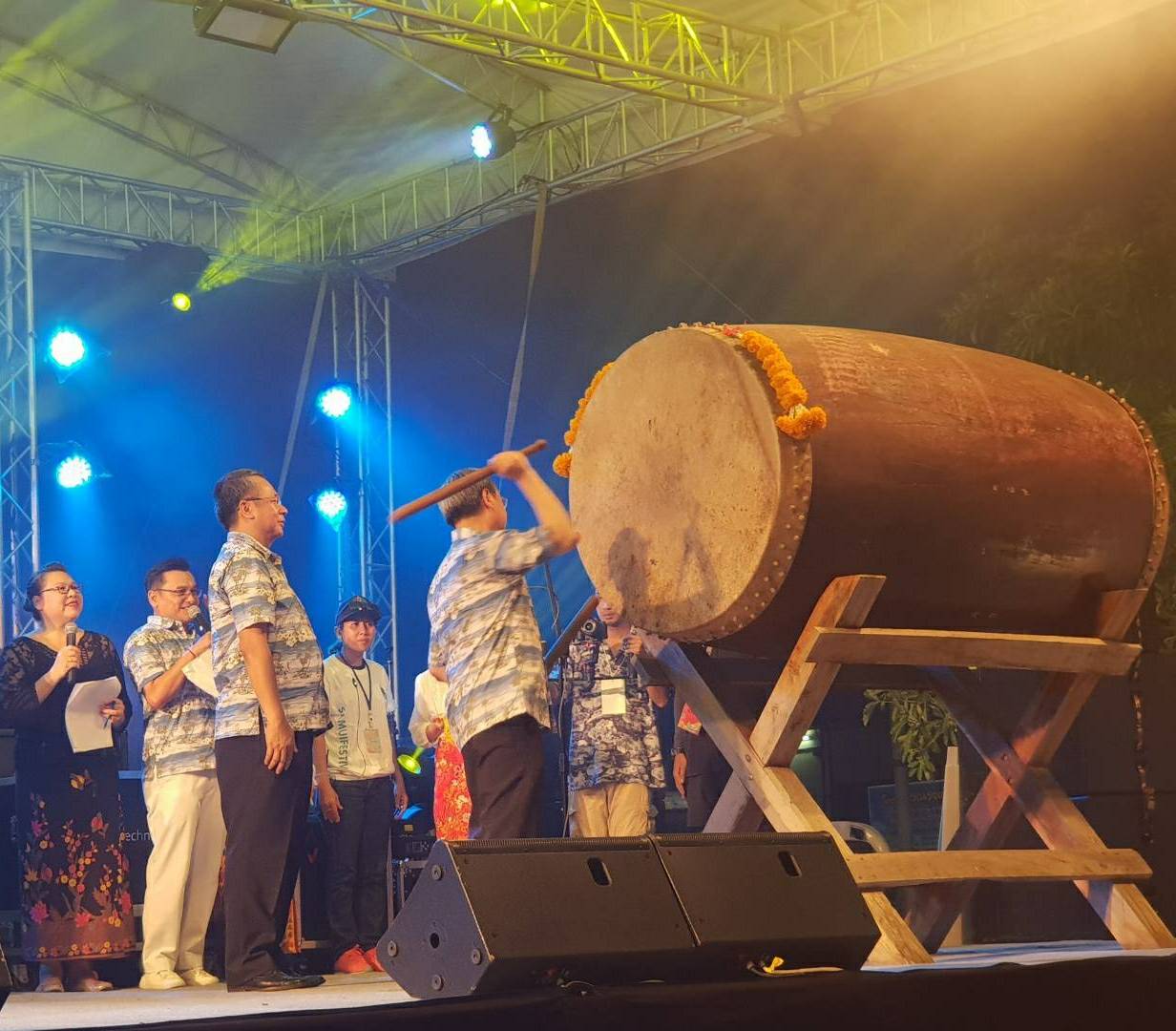 สุราษฎร์ธานี  ///  รมว.พาณิชย์ ลงพื้นที่จังหวัดสุราษฎร์ธานีเปิดงานเทศกาลท่องเที่ยวเกาะสมุย ครั้งที่ 3 (SAMUI FESTIVAL 2018)  มีประชาชนและนักท่องเที่ยวร่วมงานคับคั่ง