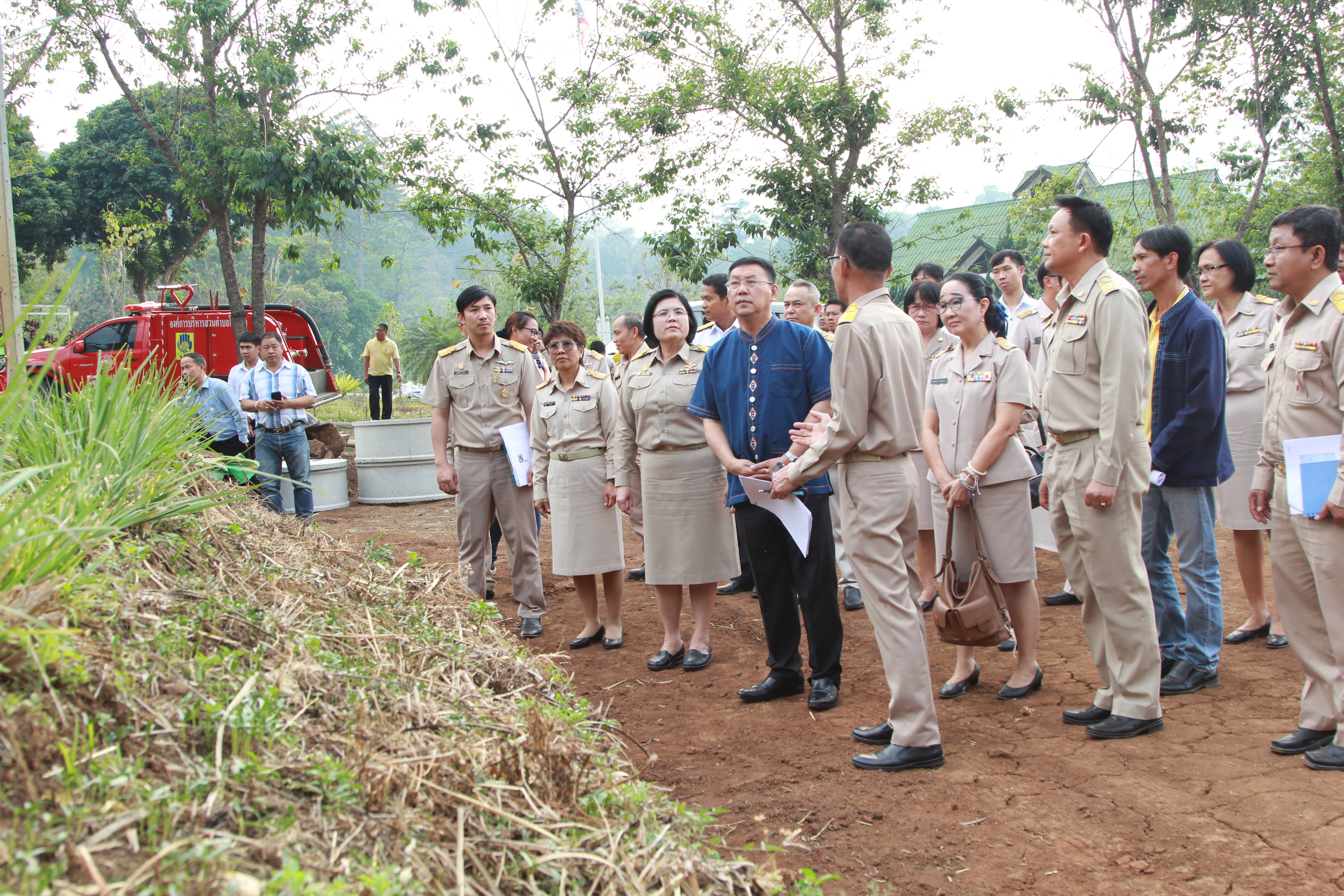 ผู้ว่าราชการจังหวัดเชียงใหม่ ลงพื้นที่ติดตามการดำเนินงานขับเคลื่อนโครงการ "เกษตรวิชญา" โครงการตามพระราชดำริฯ ในการพัฒนาเกษตรบนพื้นที่สูงและขยายผลสู่เกษตรกรต้นแบบ