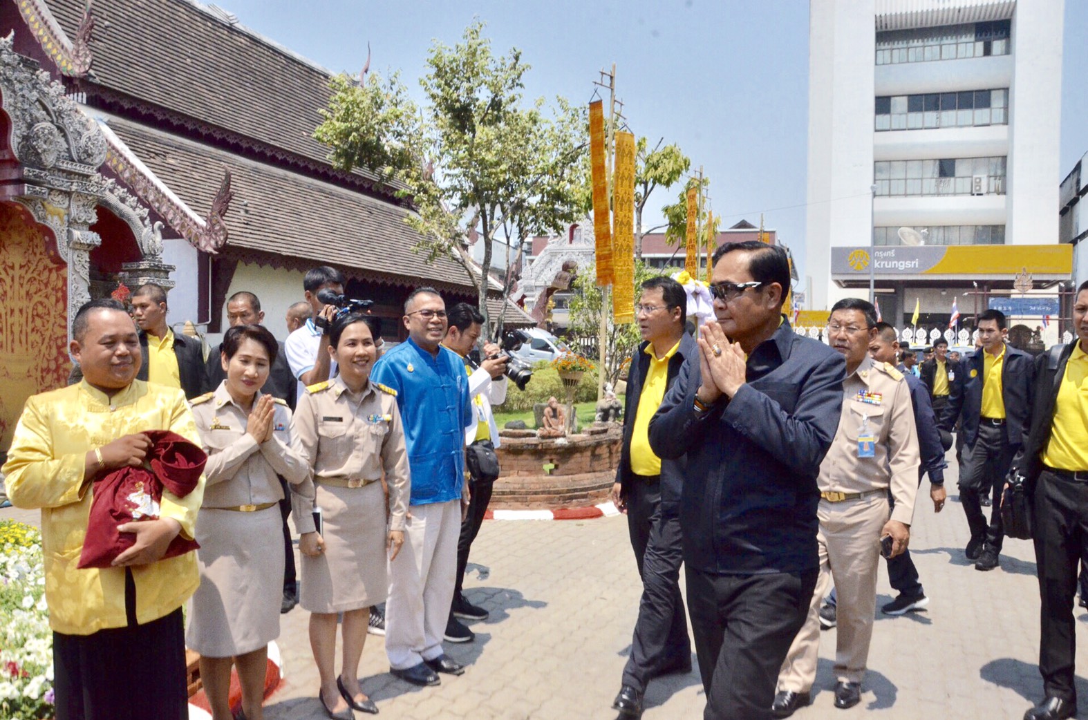 นายกรัฐมนตรี ตรวจเยี่ยมแหล่งน้ำศักดิ์สิทธิ์ ที่วัดบุพพาราม 1 ใน 3 แหล่งน้ำศักดิ์สิทธิ์ของจังหวัดเชียงใหม่ ที่จะใช้ในพระราชพิธีบรมราชาภิเษก ในหลวงรัชกาลที่ 10 วันที่ 6 เม.ย. นี้