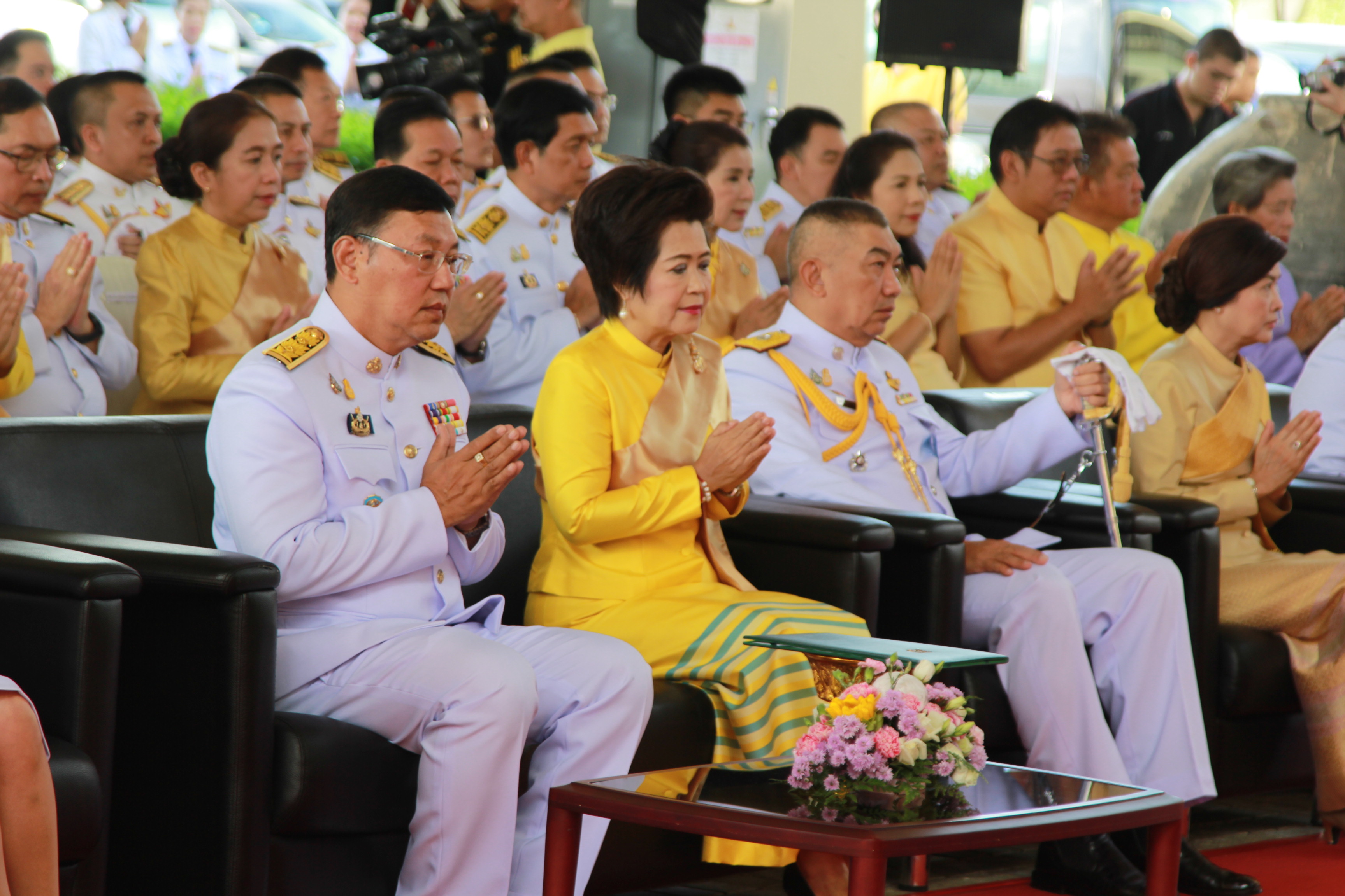 จังหวัดเชียงใหม่ จัดพิธีทำบุญตักบาตรถวายเป็นพระราชกุศล เนื่องในโอกาสวันเฉลิมพระชนมพรรษาสมเด็จพระนางเจ้าฯ พระบรมราชินี 