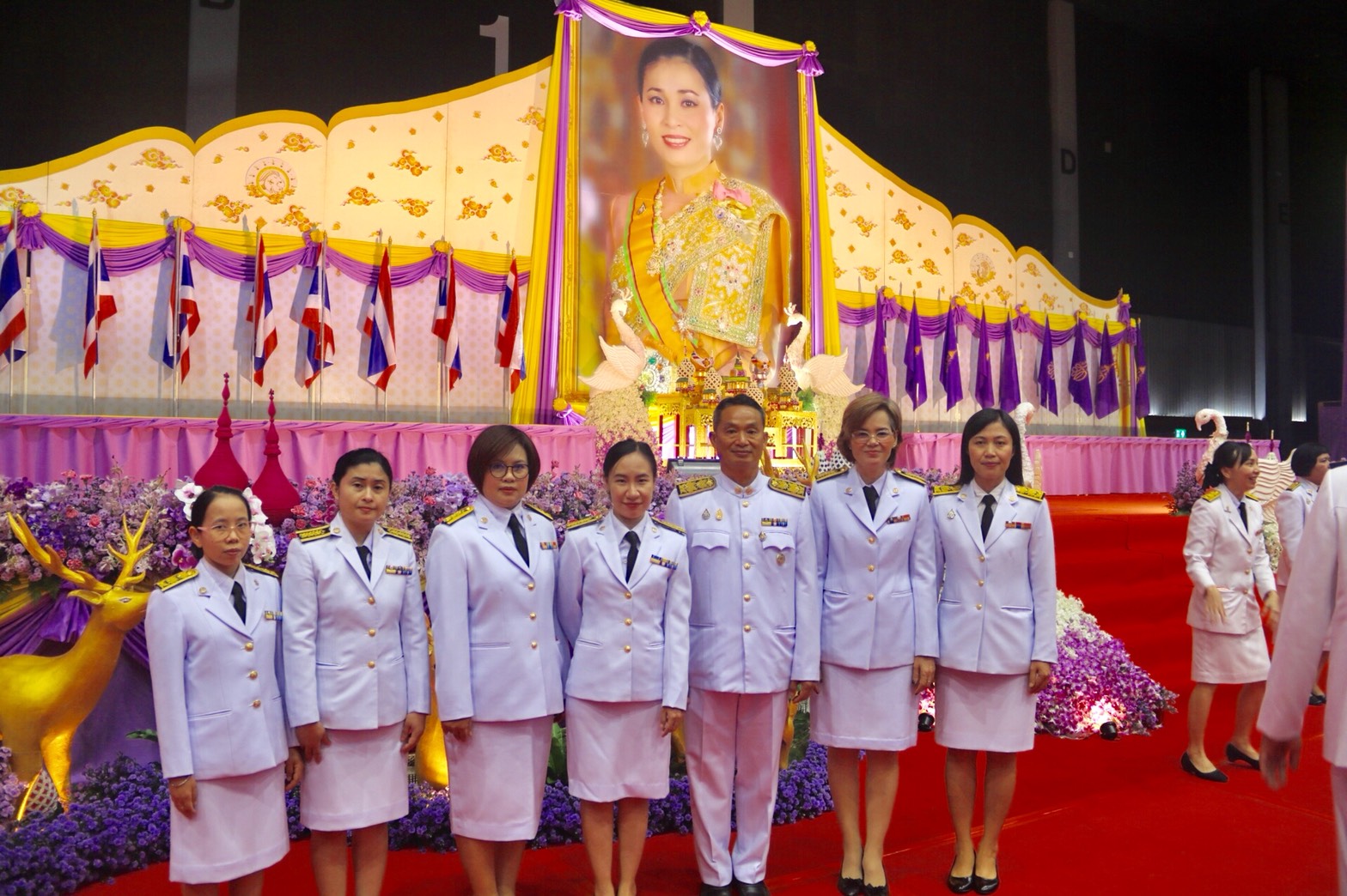 เชียงใหม่​ /// สำนักงานเกษตรจังหวัดเชียงใหม่ ร่วมพิธีทำบุญตักบาตรถวายเป็นพระราชกุศล เนื่องในโอกาสวันเฉลิมพระชนมพรรษาสมเด็จพระนางเจ้าฯ พระบรมราชินี 
