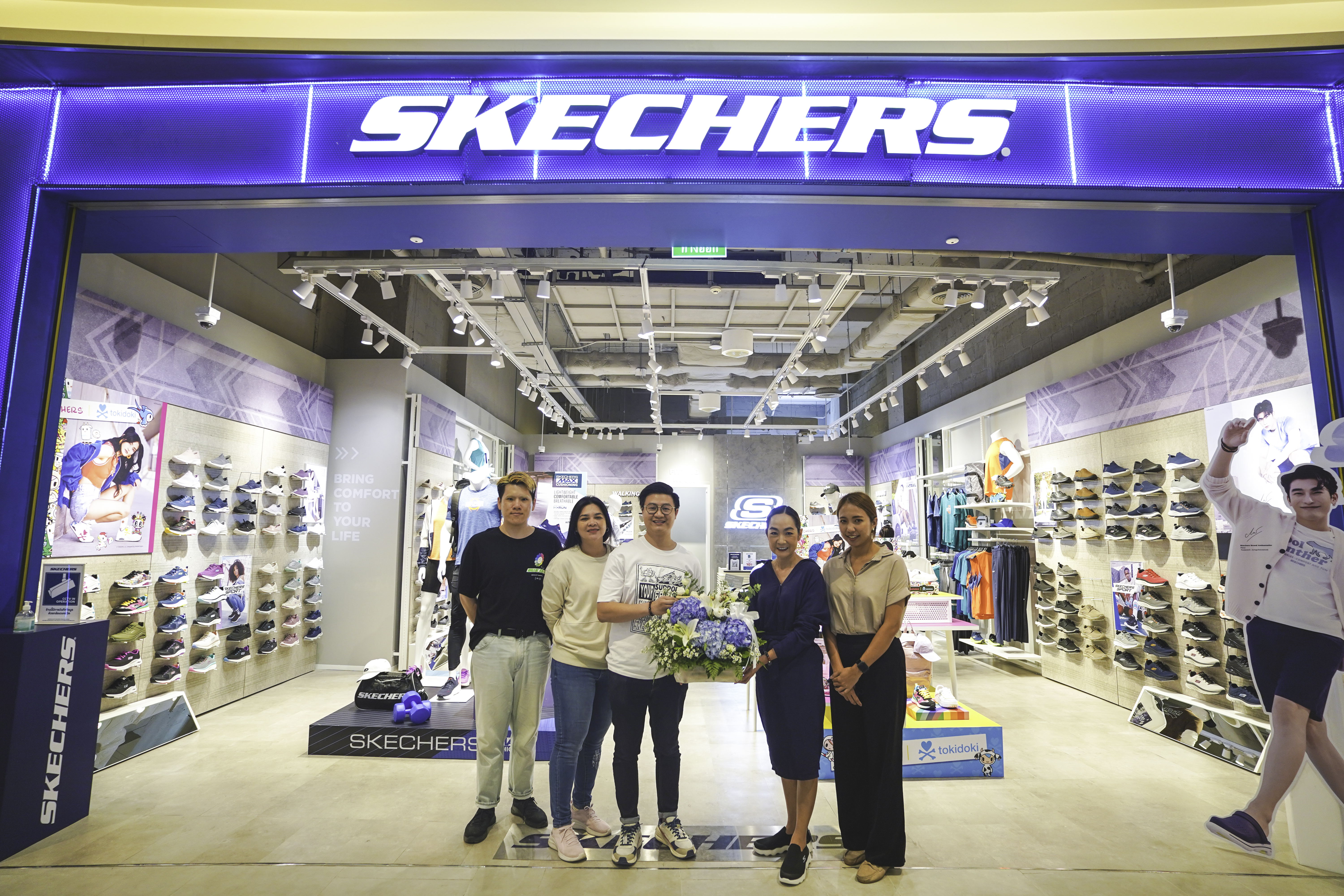 เชียงใหม่ - แสดงความยินดีเปิด SKECHERS สาขาเมญ่าฯ เชียงใหม่
