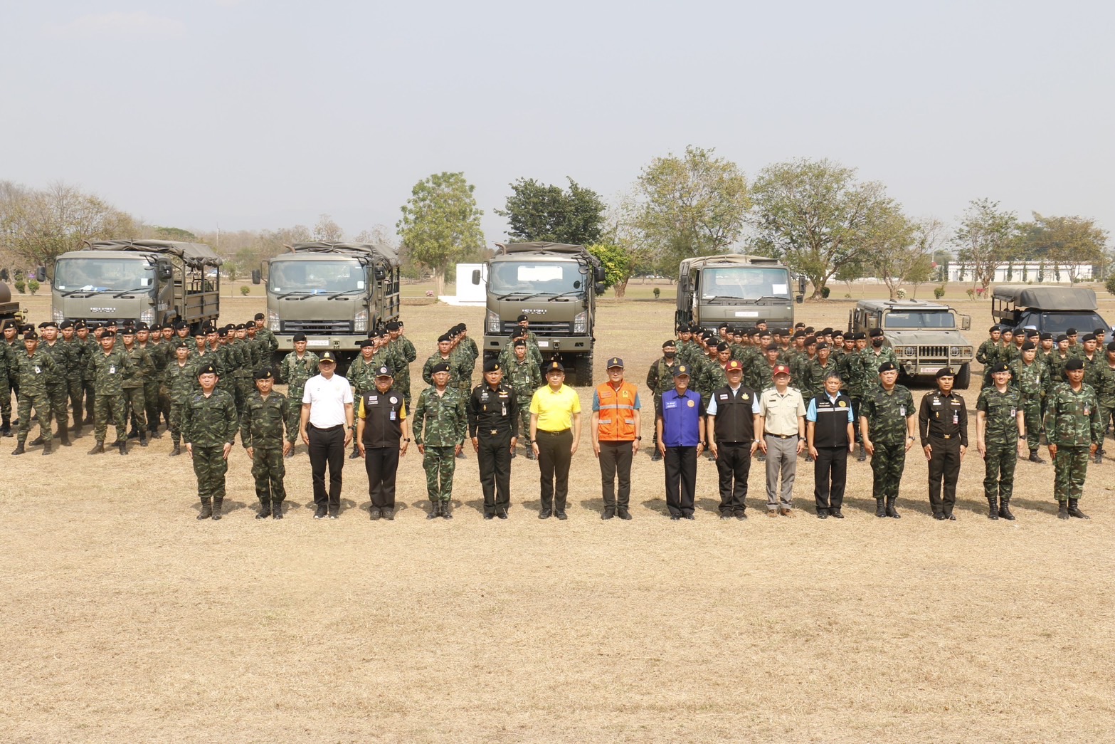 ผู้ว่าราชการจังหวัดเชียงใหม่ ต้อนรับกำลังทหาร 13 ชุดปฏิบัติการ 2 หมวดทหารพราน ร่วมเป็น “ทีมเชียงใหม่” บูรณาการแก้ปัญหาฝุ่นควัน กำราบผู้ลักลอบเผาป่า