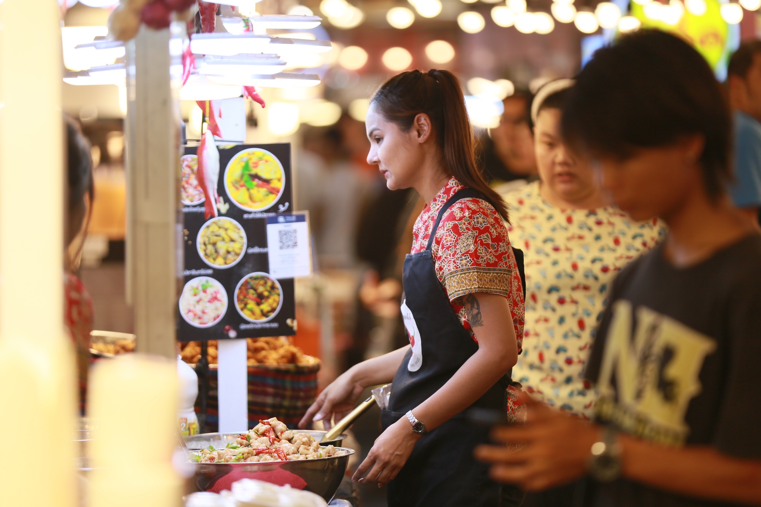 เริ่มแล้ว “ตลาดเชิญยิ้ม เชิญอร่อย”