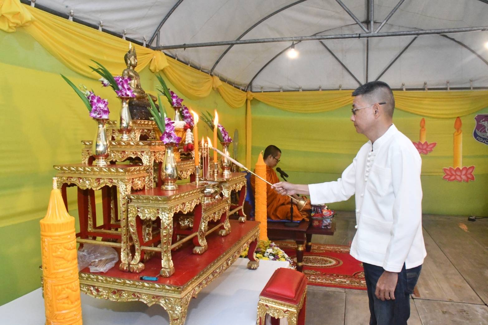 ผู้บังคับการกองบิน 41 เป็นประธานในพิธีหล่อเทียนพรรษา กองบิน 41 ประจําปี 2567