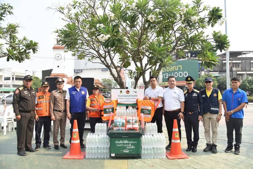 จังหวัดลำปางเปิดศูนย์ปฏิบัติการป้องกันและลดอุบัติเหตุทางถนนและปล่อยขบวนรถรณรงค์อุบัติเหตุช่วงเทศกาลสงกรานต์ ปี 2568