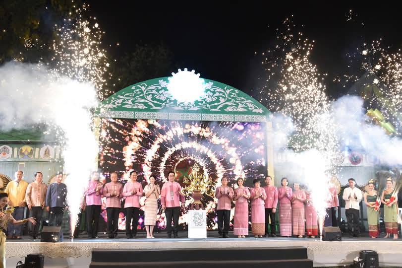 ลำปางเปิดงานสลุงหลวง กลองใหญ่ ปีใหม่เมืองนครลำปางและมหกรรมก๋องปู่จา เทิดไท้องค์ราชันปี 2568
