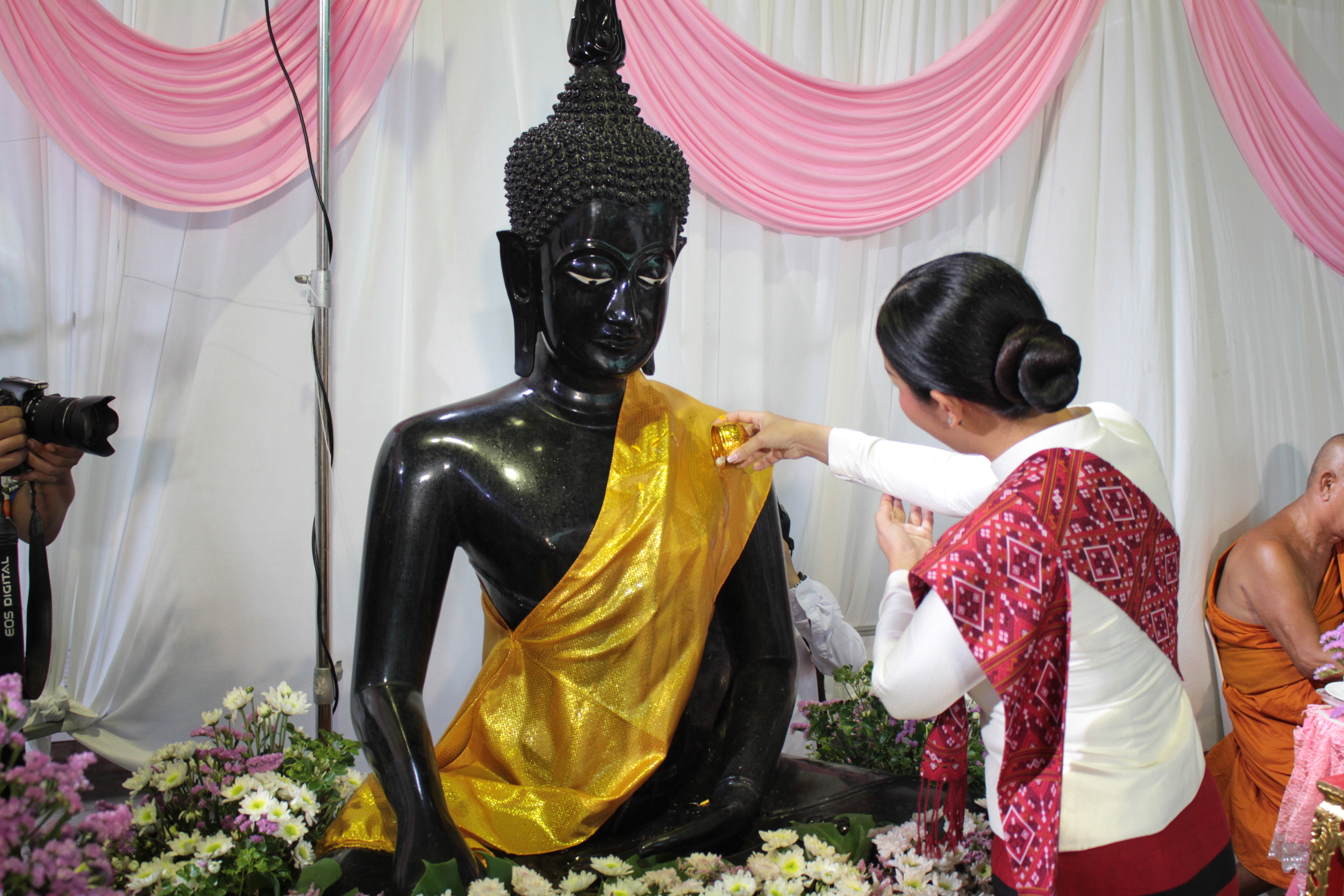 ควันหลงกระทรวงวัฒนธรรม เปิดงานสรงน้ำหลวงพ่อดำ เทศกาลสงกรานต์ “บ้านฉัน” @กาญจนบุรี สืบสานประเพณีไทย ส่งต่อคุณค่าสู่เยาวชน